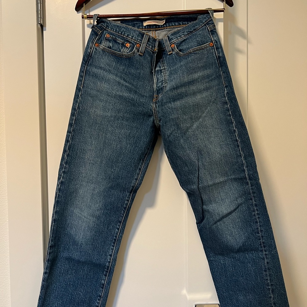 Levi’s wedgie straight jeans